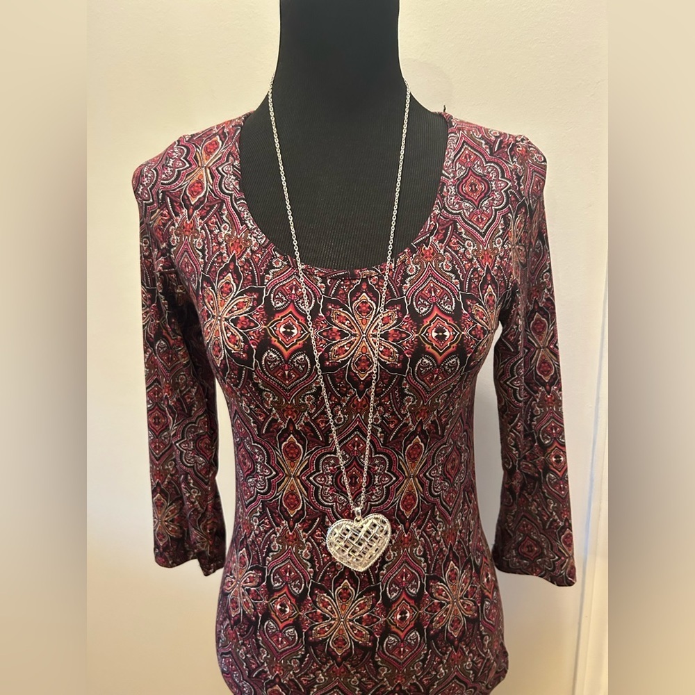 30% off w ♥️
Capella Fit Maxi Long Sleeve Dress- Size M .